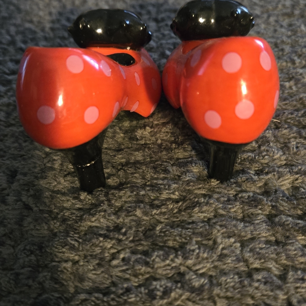 Collectable Betty Boop Red and Pink Polka Dot Salt And Pepper Shakers - Picture 3 of 6